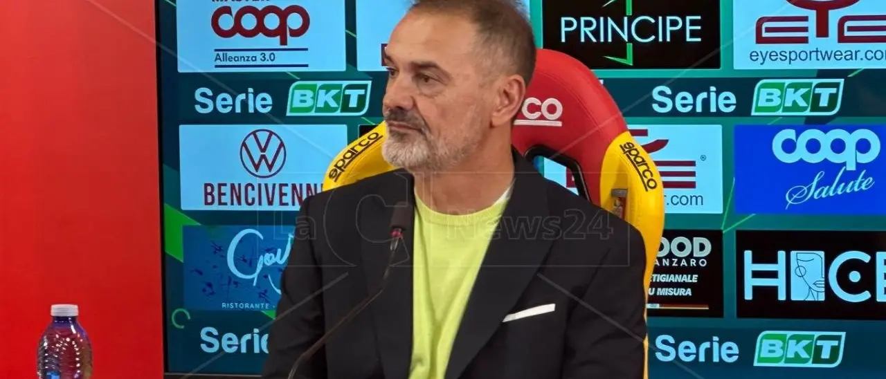 Cremonese-Catanzaro, Vivarini: «Dobbiamo stare svegli, giocare al massimo e non avere cali di attenzione»