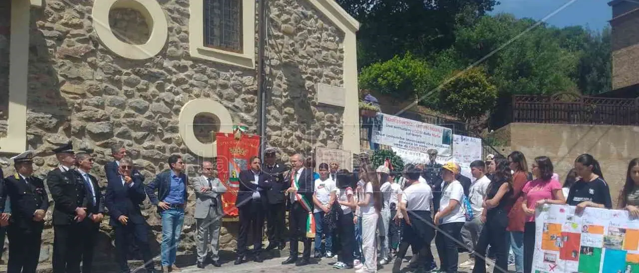 Lamezia onora le vittime di ’ndrangheta ricordando l’assassinio dei due netturbini Pasquale Cristiano e Francesco Tramonte