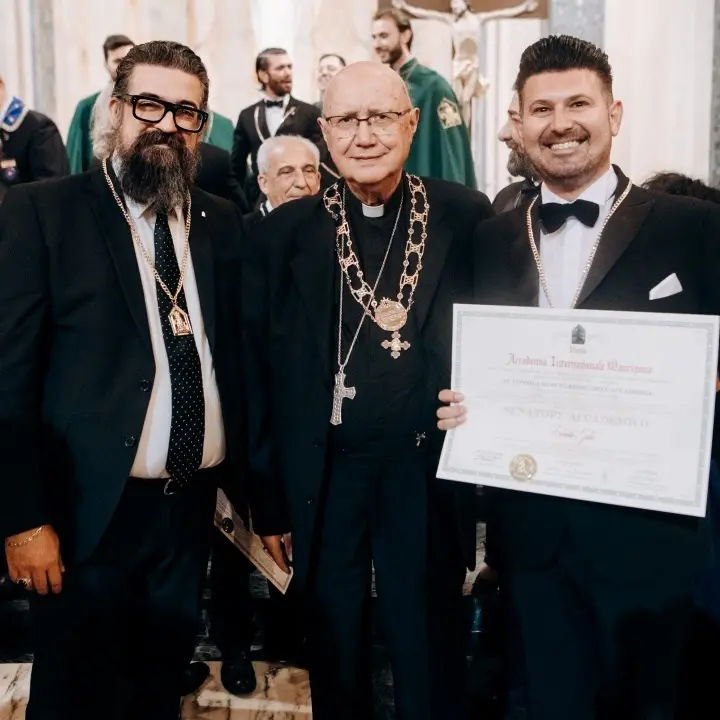Il fondatore del Riva di Falerna Roberto Gallo nominato senatore della Nobile Accademia Mauriziana