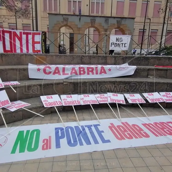 Ddl sicurezza, la rete No Ponte Calabria: «Il Governo mostra i muscoli con i deboli ma è prono ai diktat dei potenti»
