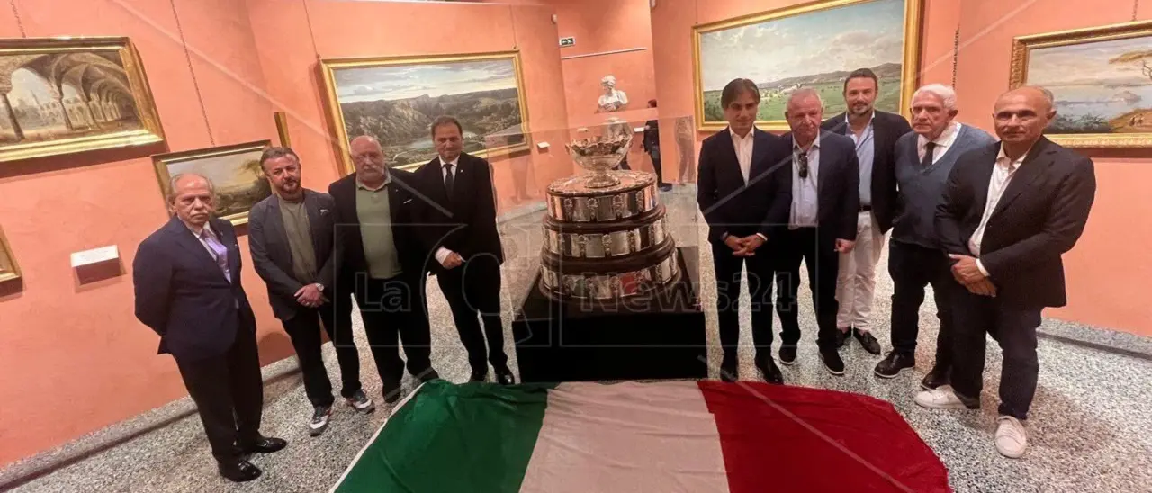 La Coppa Davis fa tappa a Reggio Calabria: ecco dove poter ammirare “l’insalatiera” vinta da Sinner e compagni