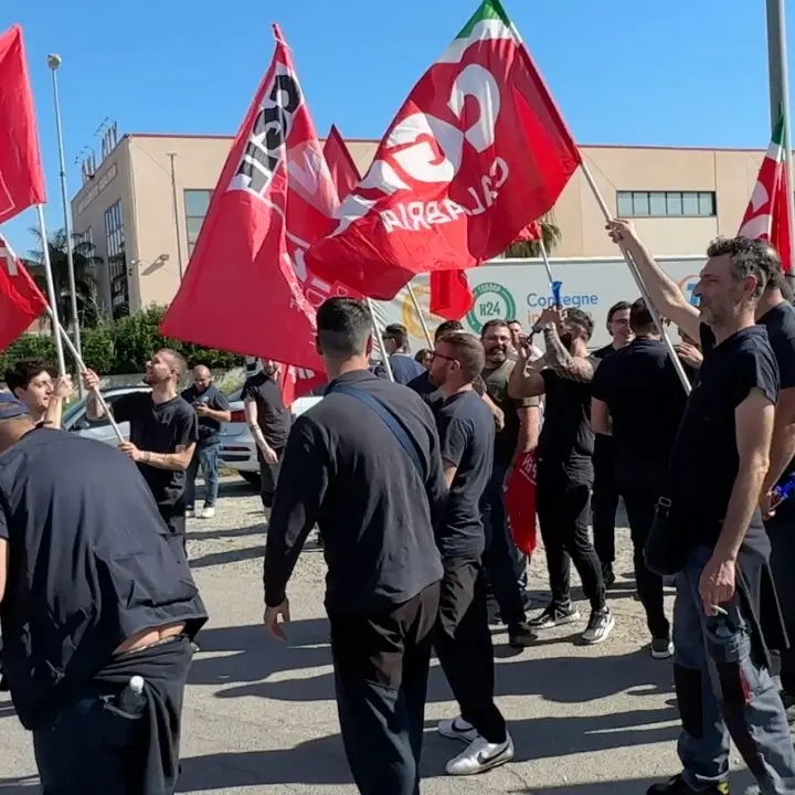 Corigliano Rossano, Cgil e istituzioni al fianco del lavoratore licenziato dalla 3Emme «perché iscritto al sindacato»