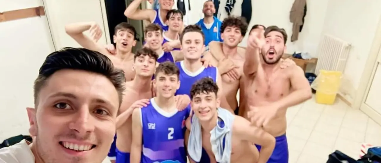 Basket Calabria, la Cestistica Gioiese batte il Pianopoli e vola in finale per il sogno chiamato Serie C