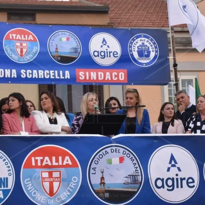 Elezioni a Gioia Tauro, la promessa di Simona Scarcella: «La città per me è sacra. La difenderemo insieme»