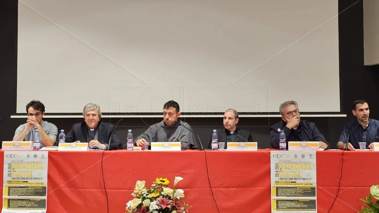 La condanna alla mafia, il biasimo e l’isolamento: a Lamezia la tavola rotonda della Conferenza Episcopale calabrese