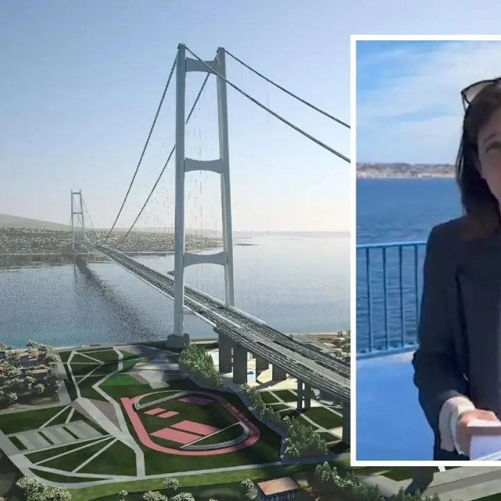 Ponte, Elly Schlein dal traghetto sullo Stretto: «Progetto insostenibile, è uno spot elettorale di Salvini e Meloni gli va dietro»