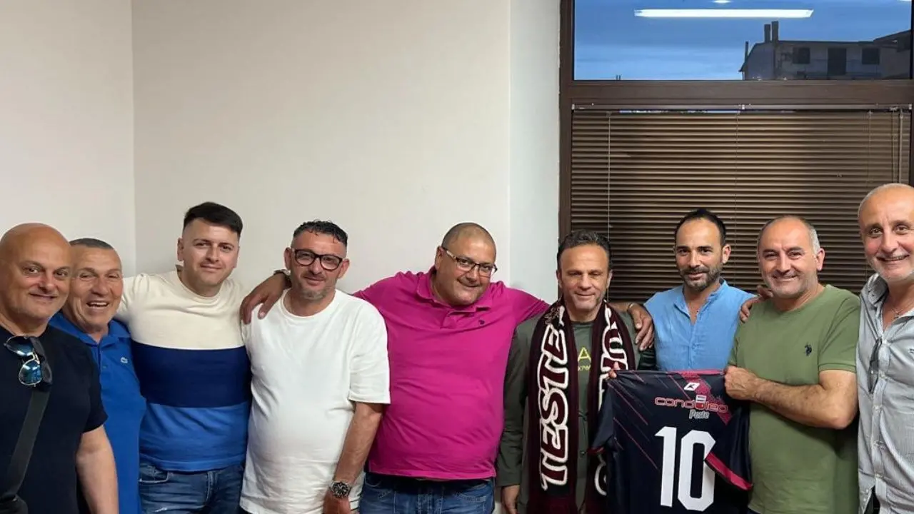 Promozione, la Virtus Rosarno annuncia il tecnico Ferraro e prepara i botti di mercato