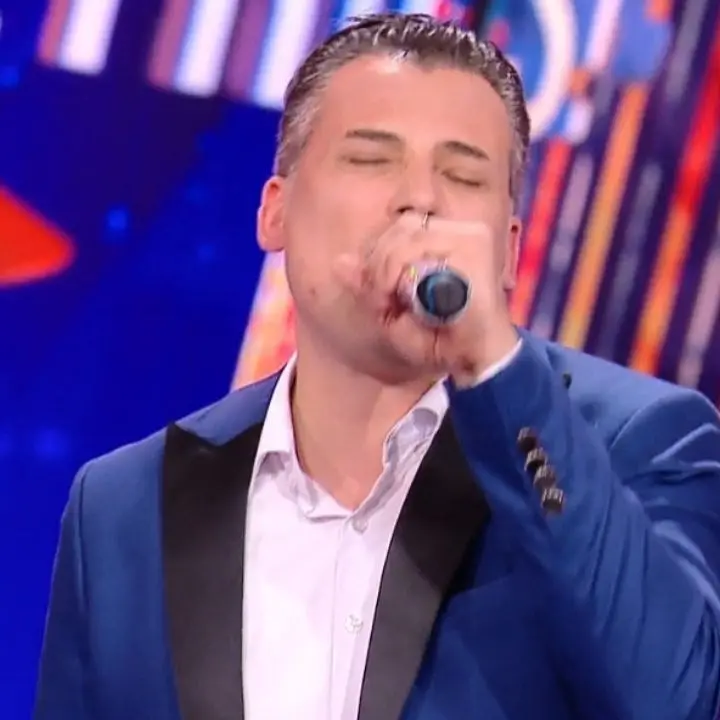 ll calabrese Graziano Marasci vince la finalissima del programma tv Don’t forget the Lyrics