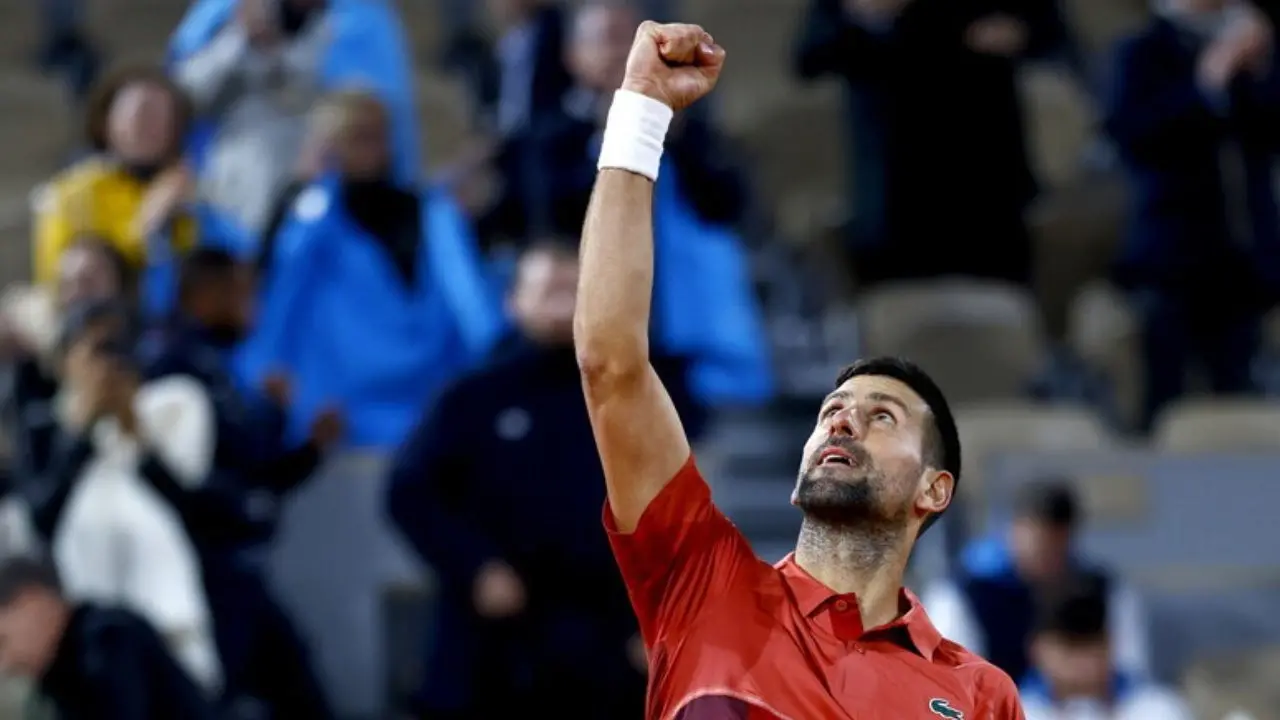 Roland Garros, Djokovic batte Musetti e resta numero uno. Sinner oggi in campo contro Moutet