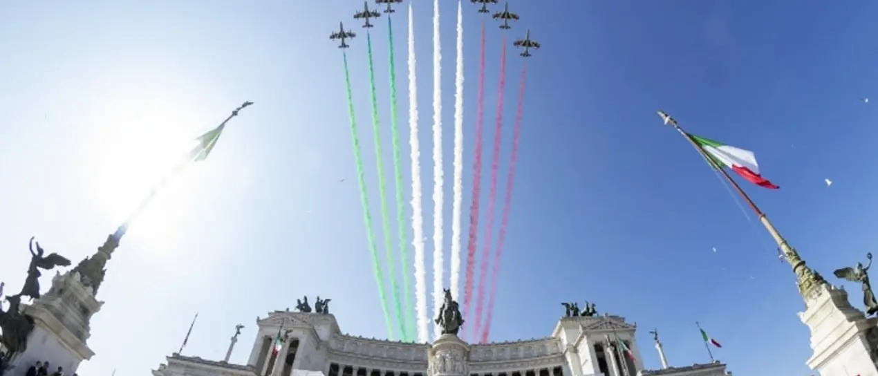 Festa della Repubblica, al via le celebrazioni a Roma. Mattarella: «Indipendenza e libertà conquiste da difendere ogni giorno»
