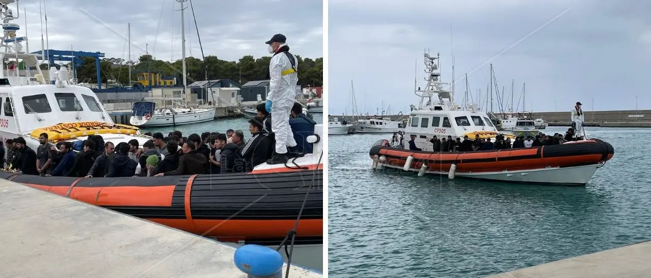 Soccorsi e trasferiti nell’area portuale di Roccella 85 migranti: erano a bordo di un barchino in avaria