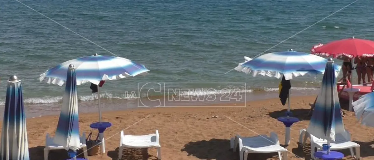 Concessioni balneari, per Legambiente Occhiuto rischia di “spiaggiare” la Calabria