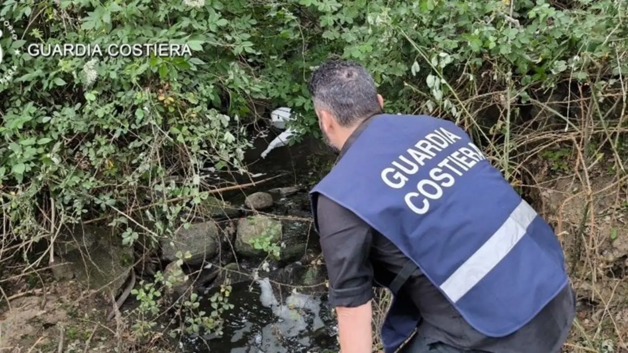 Reflui fognari scaricati nei canali, scatta il sequestro delle stazioni di sollevamento a Stalettì