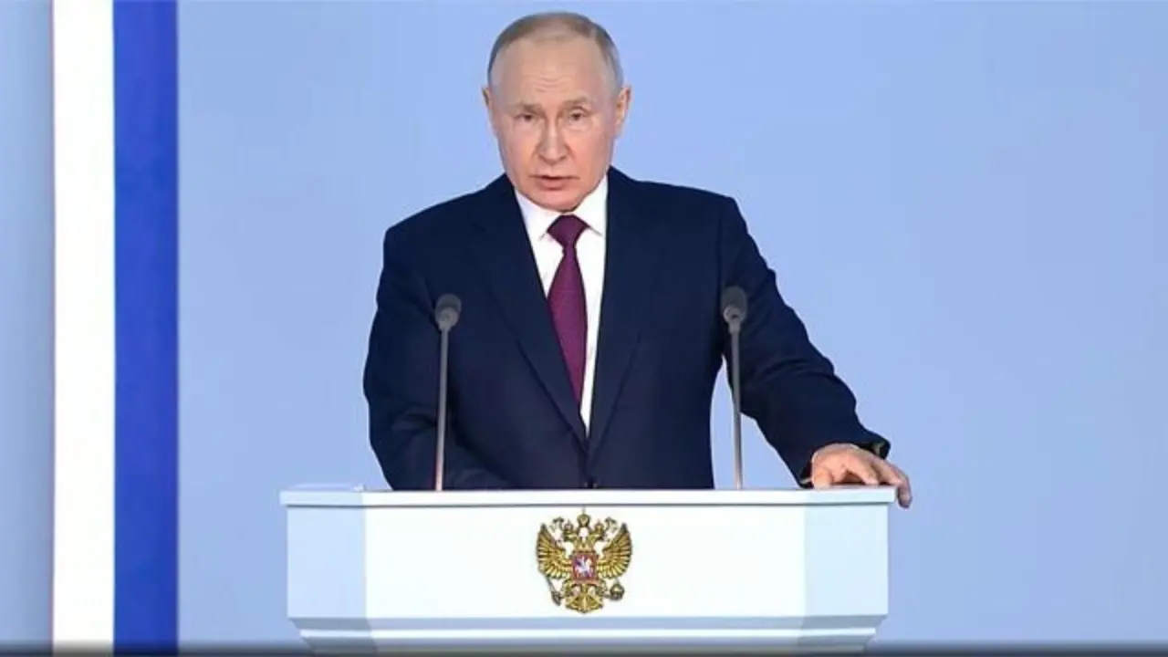 Guerra in Ucraina, Putin: «L’invio a Kiev di armi occidentali è un passo molto pericoloso»