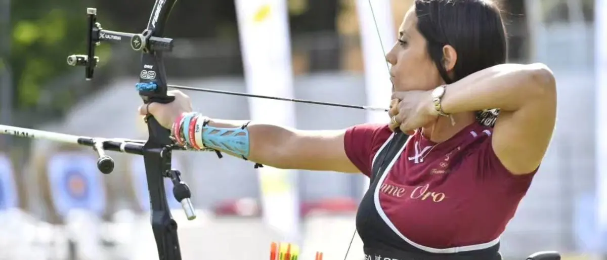 Tiro con l’arco: ai campionati italiani di Pesaro un doppio podio per la reggina Enza Petrilli