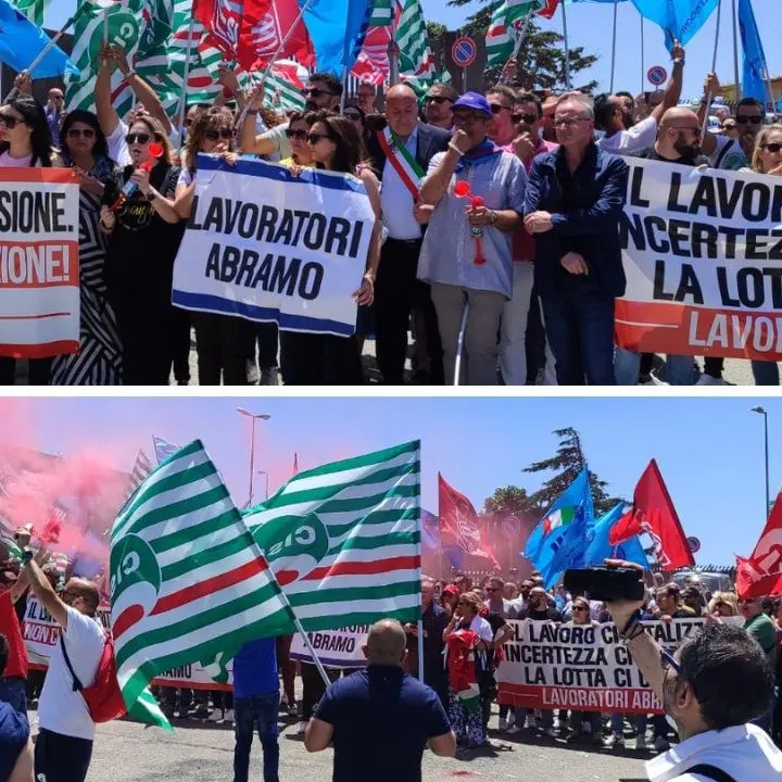 Abramo customer care, una cordata acquisterà il ramo d’azienda con la commessa Tim: salvi soltanto 200 posti di lavoro su 1.000