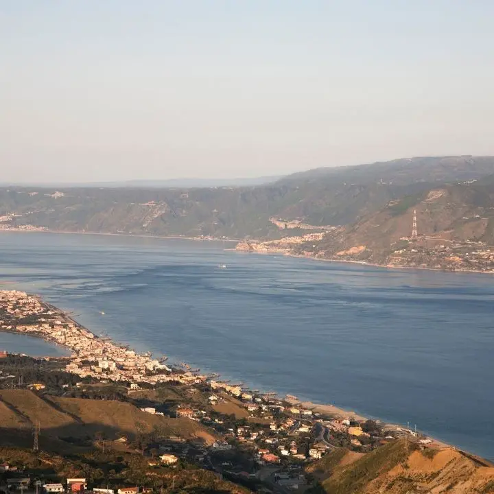 Espropri per il ponte su Stretto, 600 persone accedono agli sportelli siti in Calabria e Sicilia