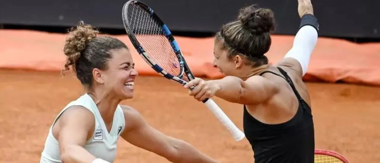 Roland Garros, Paolini e Errani conquistano la finale del doppio. E domani Jasmine deve giocare anche quella del singolo