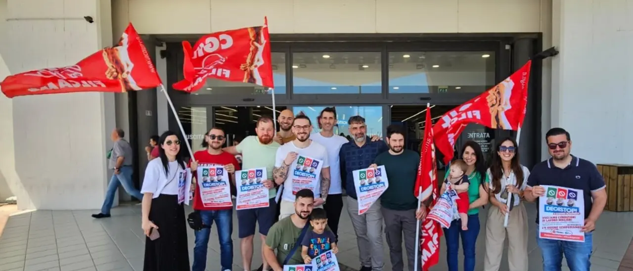 A Gioia Tauro lo sciopero dei lavoratori Decathlon, la Filcams Cgil: «Pronti ad azioni ancora più incisive»