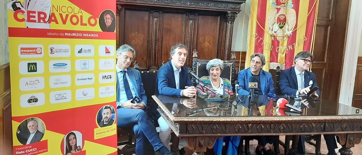 Catanzaro, al tecnico bresciano Roberto De Zerbi il Premio Ceravolo: presentata l’11esima edizione