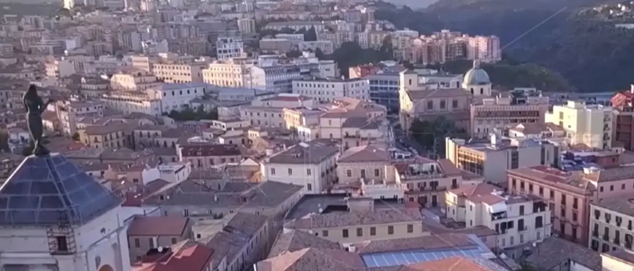 A Catanzaro un grande museo d’arte contemporanea, la proposta dell’archivio Rotella