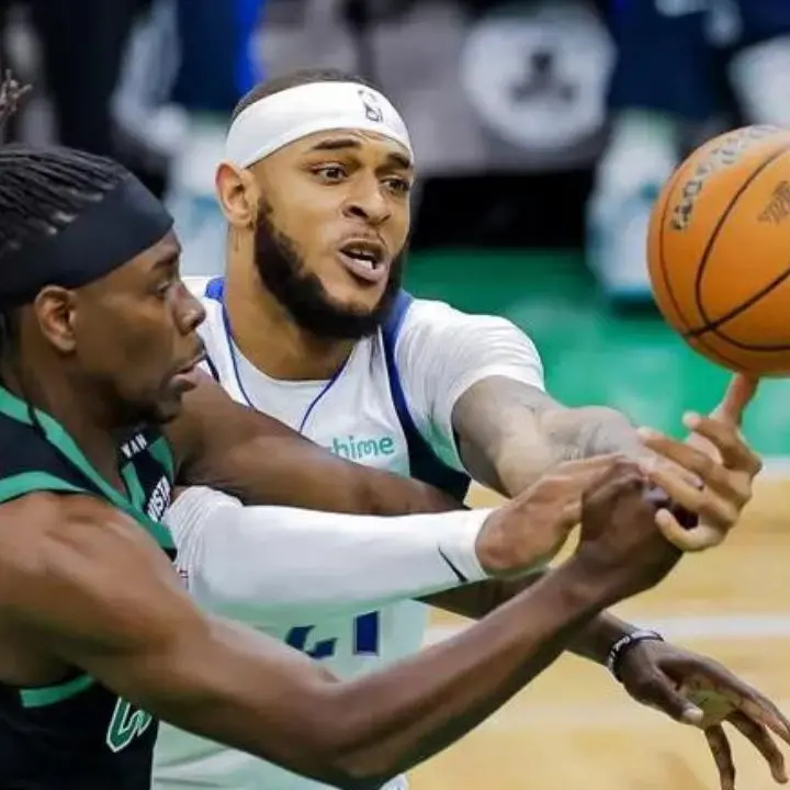 Basket, Boston vince contro Dallas anche in gara 2 delle Finals Nba: Celtics avanti 2 a 0