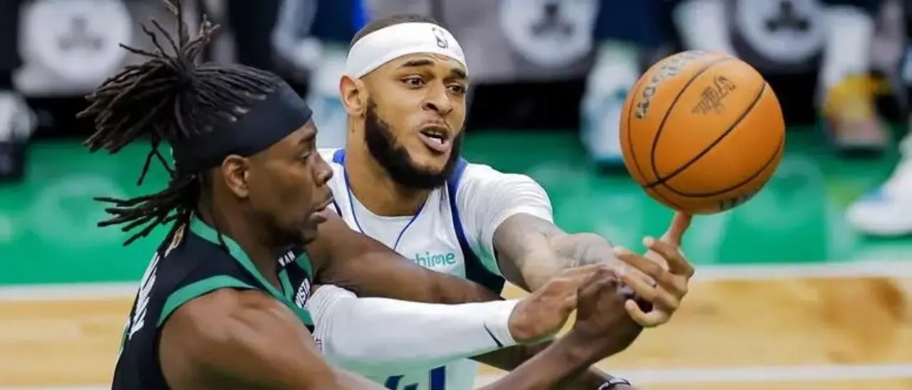 Basket, Boston vince contro Dallas anche in gara 2 delle Finals Nba: Celtics avanti 2 a 0