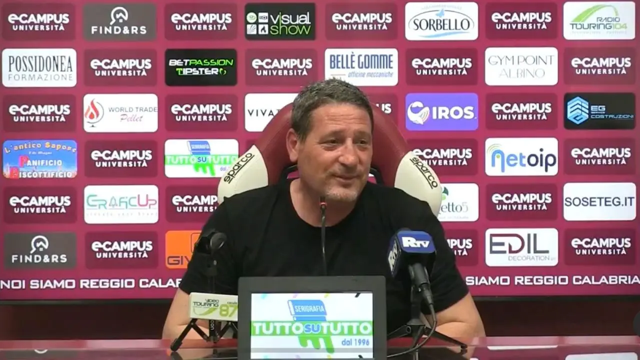 Serie D, la Reggina saluta mister Trocini: «Il rapporto contrattuale con il tecnico si concluderà a fine giugno»