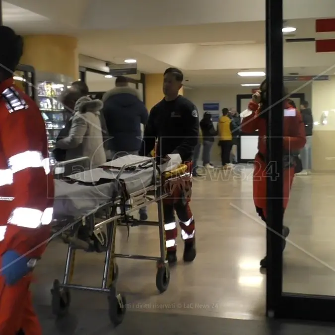 Il 19% dei calabresi impiega oltre mezz’ora per andare nel Pronto soccorso più vicino. Attese di 5 ore per i codici gialli