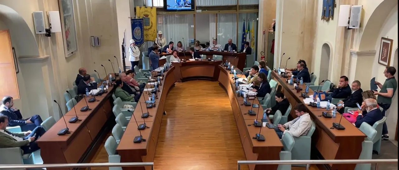 Corigliano Rossano, ecco il nuovo Consiglio comunale: 15 seggi contro 8, ma il bottino di Stasi potrebbe essere più ricco - NOMI