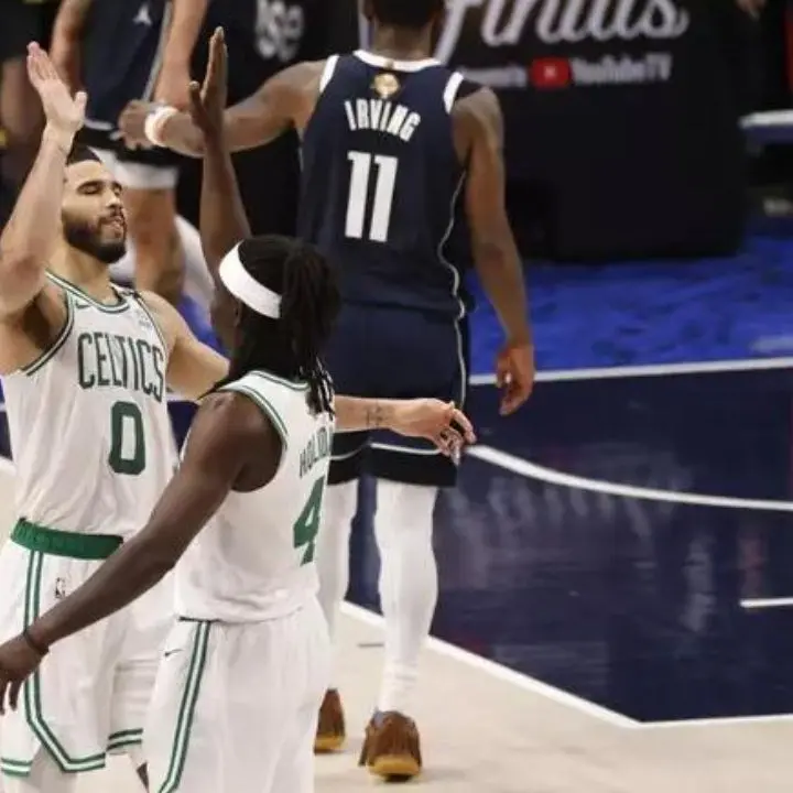 Basket, Boston sbanca Dallas e vede il titolo a un passo: Celtics in vantaggio 3 a 0 nelle Finals Nba