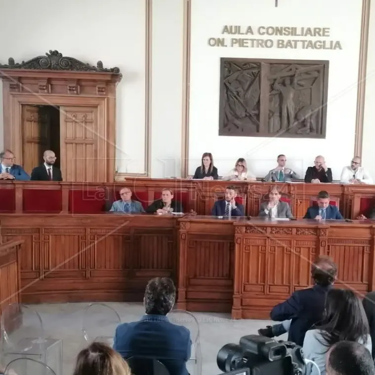 Ponte sullo Stretto, arriva il No definitivo di Falcomatà: «Noi esclusi dal dibattito. Le risorse? Quelle che ci sono sottratte al territorio»