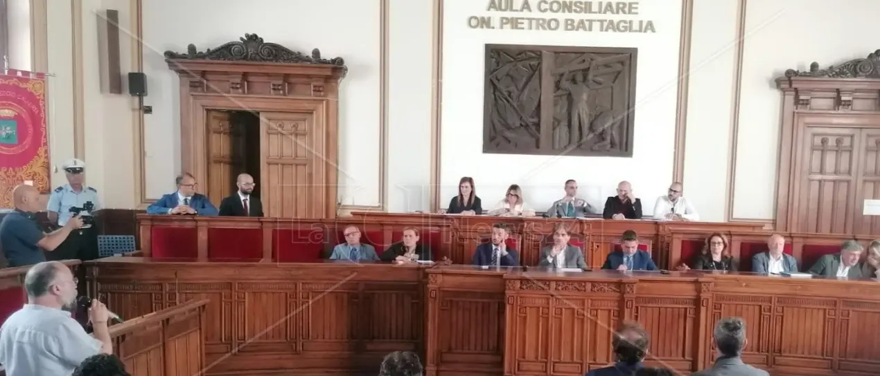 Ponte sullo Stretto, arriva il No definitivo di Falcomatà: «Noi esclusi dal dibattito. Le risorse? Quelle che ci sono sottratte al territorio»