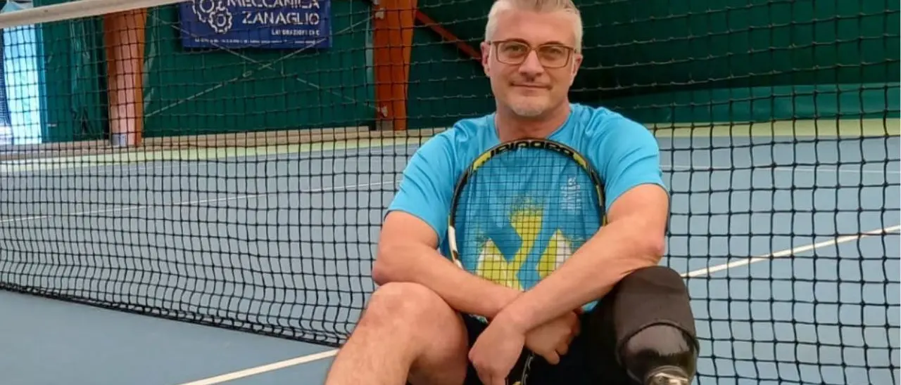 Prima l’amputazione della gamba poi la rinascita grazie allo sport, il calabrese Brando ai mondiali di Para standing tennis