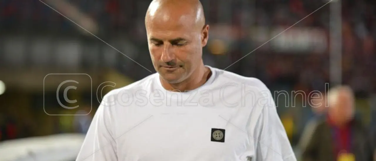 Cosenza, in quattro in corsa per la panchina rossoblù: Bocchetti e gli altri profili al vaglio di Guarascio