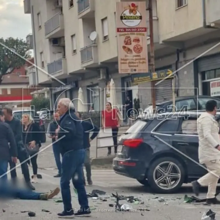Incidente a Corigliano Rossano, scontro tra un’auto e una moto: trentenne in gravi condizioni