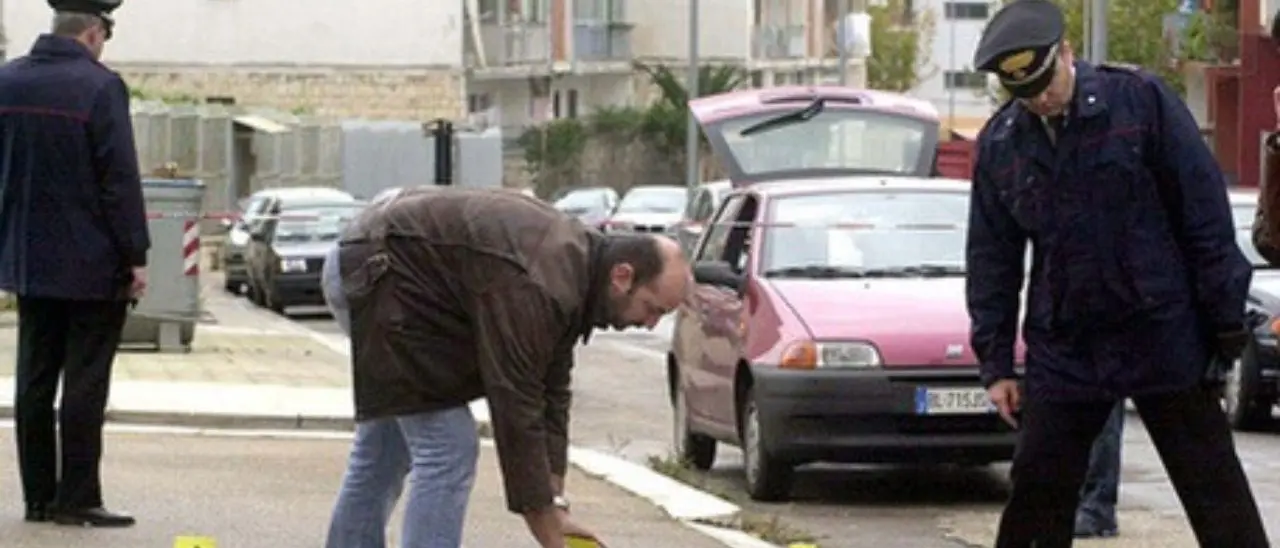 Sfila la pistola a un carabiniere e ferisce un vigile: ucciso in un conflitto a fuoco nel Vicentino