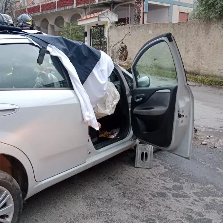 Incidente nel Vibonese, sbatte con l’auto contro un muro: 31enne muore nell’impatto