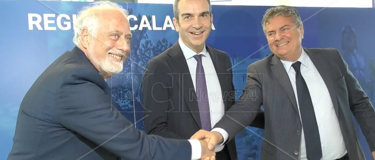 Catanzaro, nasce l’azienda unica Renato Dulbecco: pubblicato il protocollo d’intesa