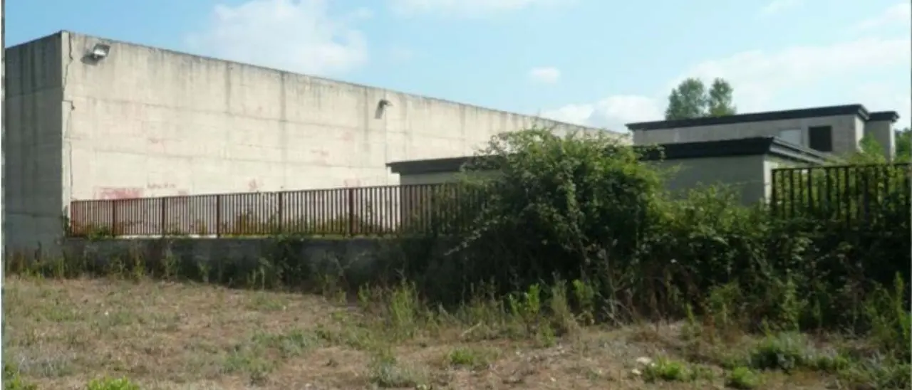 Carceri fantasma, strade e l’ospedale mai nato: come la ’ndrangheta si è arricchita frenando lo sviluppo di un territorio