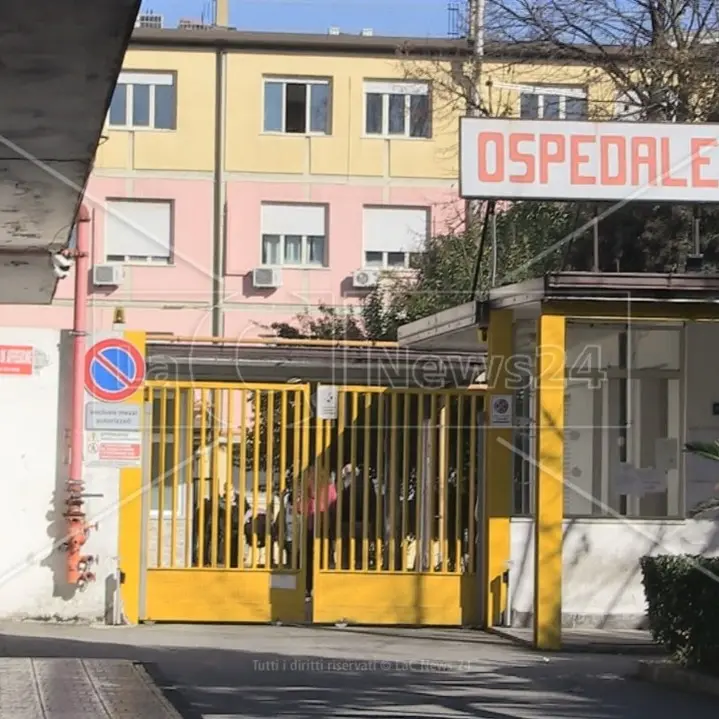 Bimbo morto all‘ospedale di Vibo, oggi l’autopsia sul piccolo Giuseppe Bruni