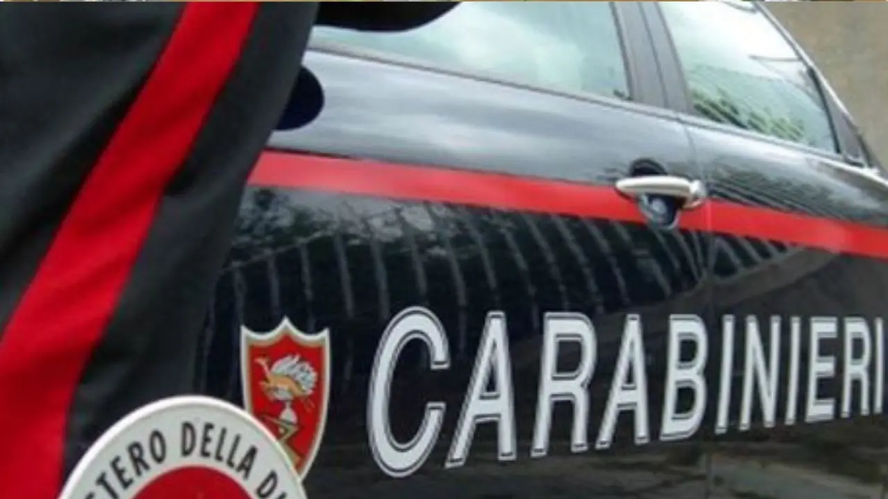 Squillace, sorpresi in possesso di cocaina durante una perquisizione: due arresti