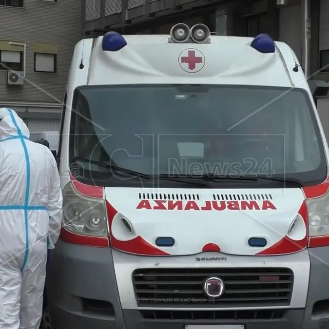 All’Asp di Cosenza la delega a reclutare sanitari per l’emergenza, Ferrari (Smi): «Nessuno da anni partecipa»