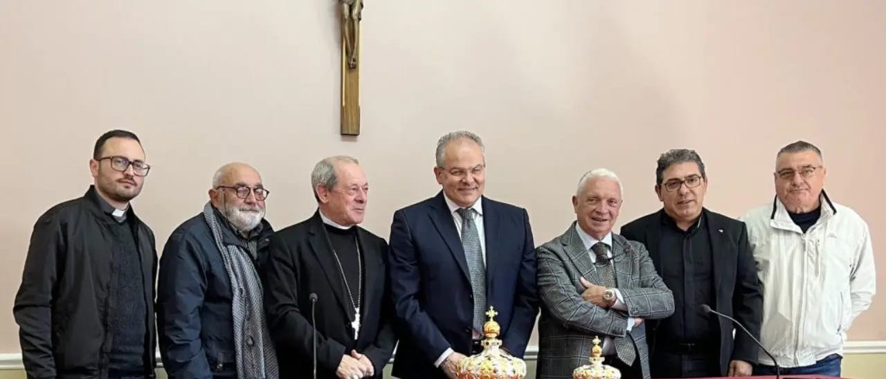 Le nuove corone per la Madonna di Polsi realizzate dall’orafo Michele Affidato