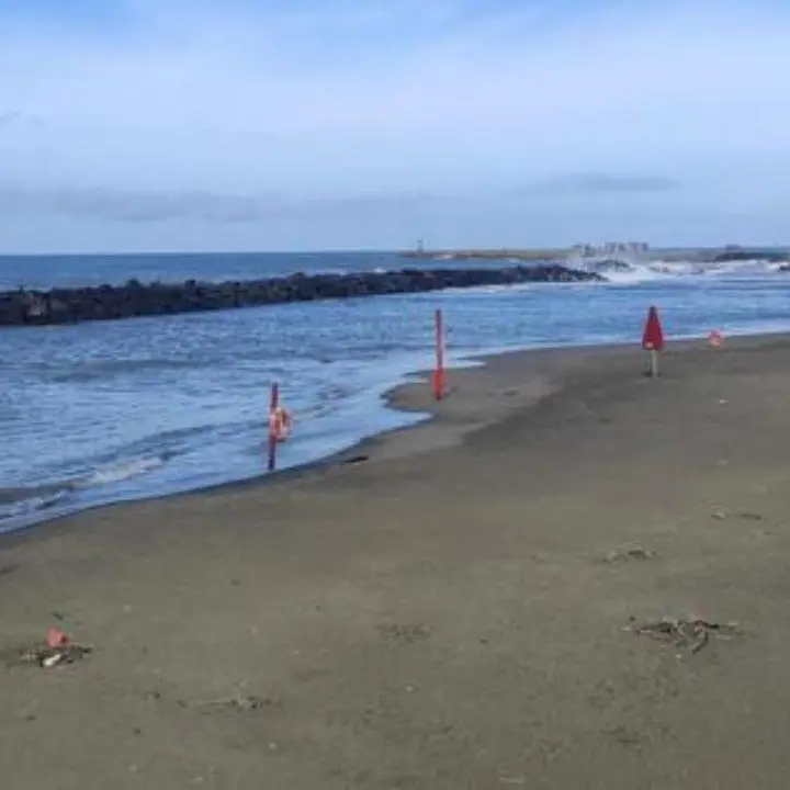 Fiumicino, il cadavere di una donna ritrovato sulla spiaggia