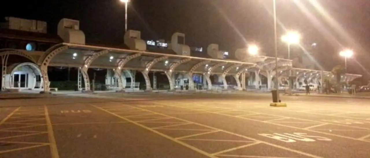 Aeroporto Lamezia Terme, tentano di imbarcarsi su un volo per Londra con passaporti falsi: arrestate 2 persone