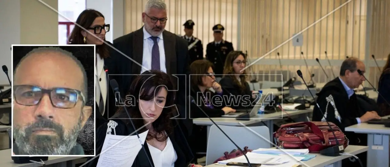 La «Corona» e il timbro del Comune di Sant’Onofrio per l’ex superlatitante Pasquale Bonavota