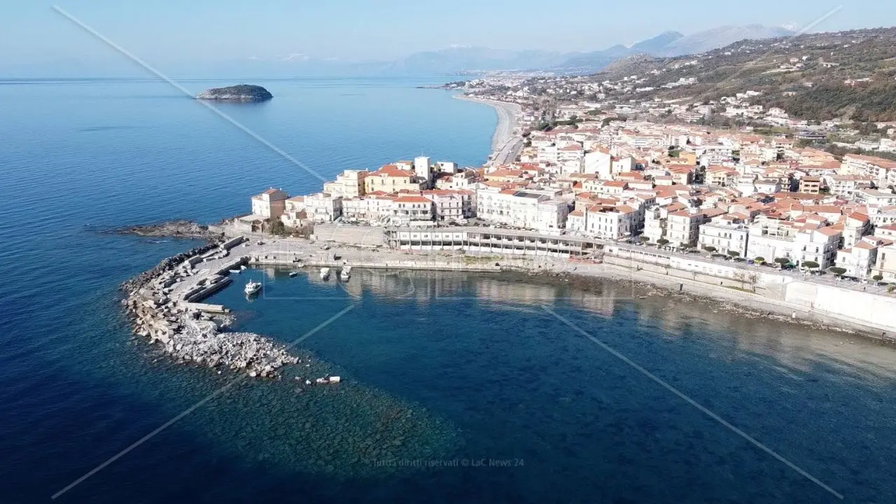 Le meraviglie dell’Isola di Cirella e della Riviera dei Cedri: ecco la prima puntata di Blu Calabria - VIDEO