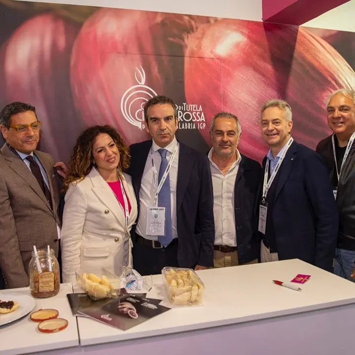 Fiera internazionale dell’ortofrutta a Rimini, Occhiuto: «Risultati dell’agroalimentare da record»