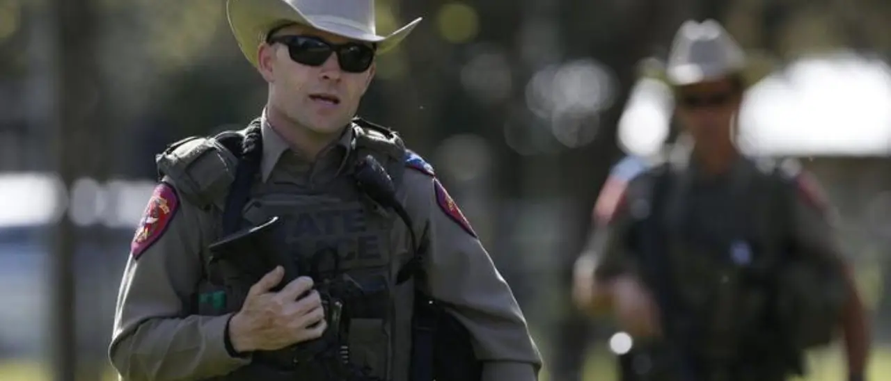 Sparatoria in Texas, colpi di arma da fuoco in un centro commerciale: nove morti